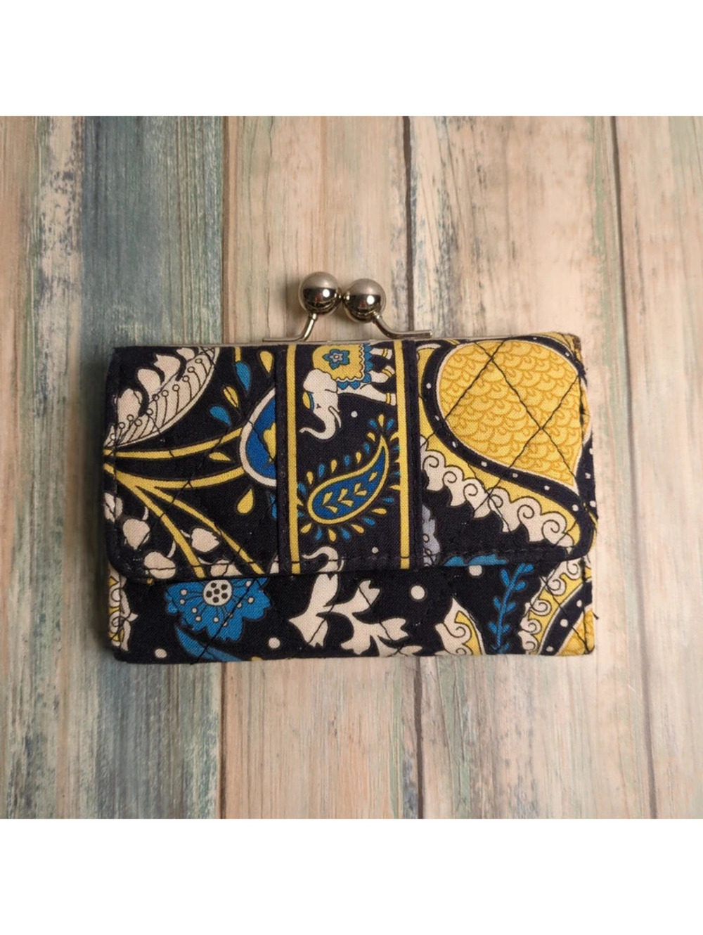 Vera Bradley Ellie Blue Kisslock Clutch Wallet Quilted Elephant Retired